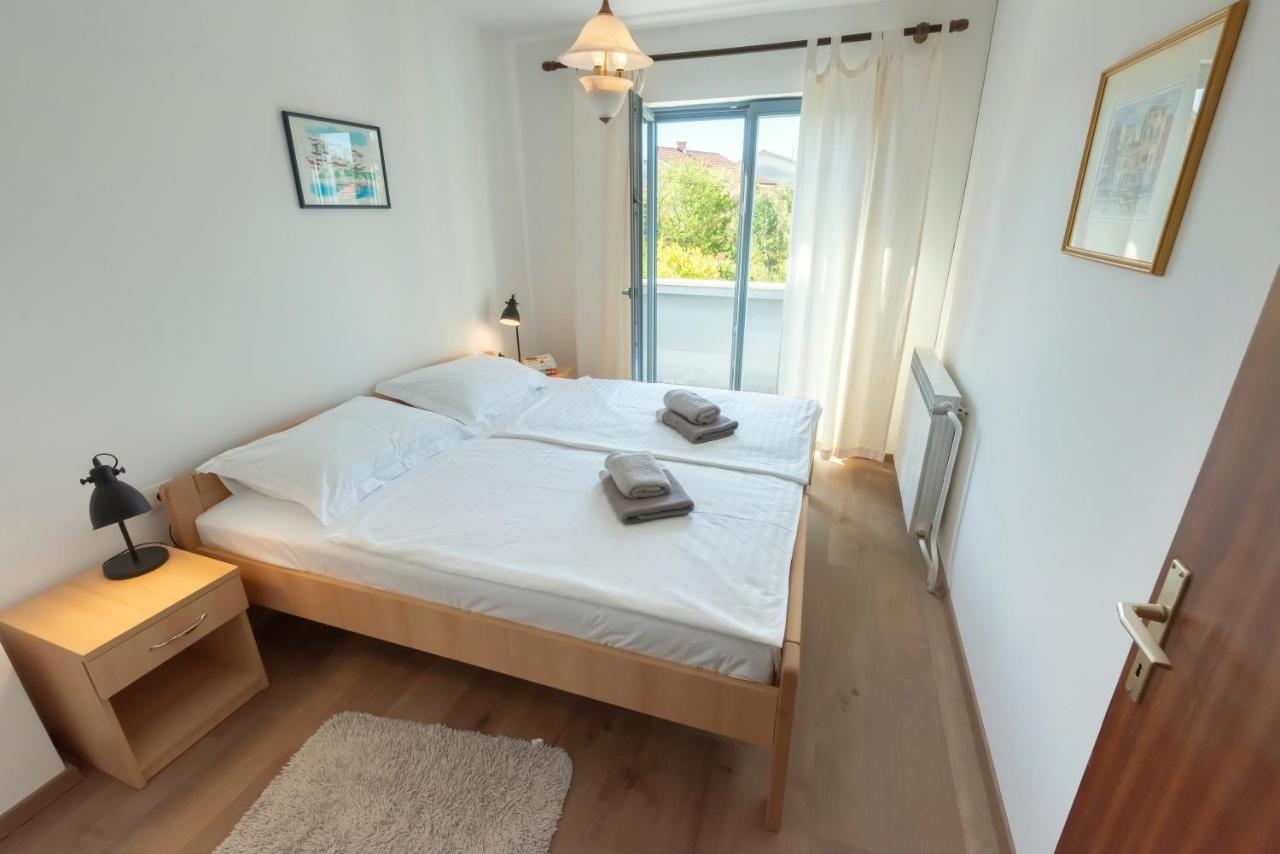 Kuntrada 45 Holiday Home - Heated & Kids Pool Фажана Экстерьер фото